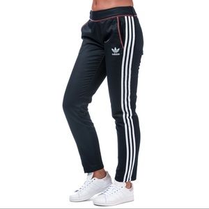 Adidas icon track pants EUC Small